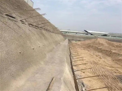 阿坝河道边坡加固